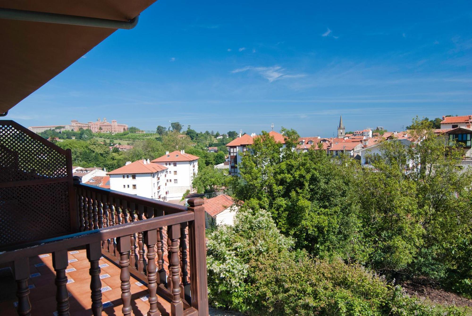 Hotel La Solana Montanesa à Comillas Extérieur photo