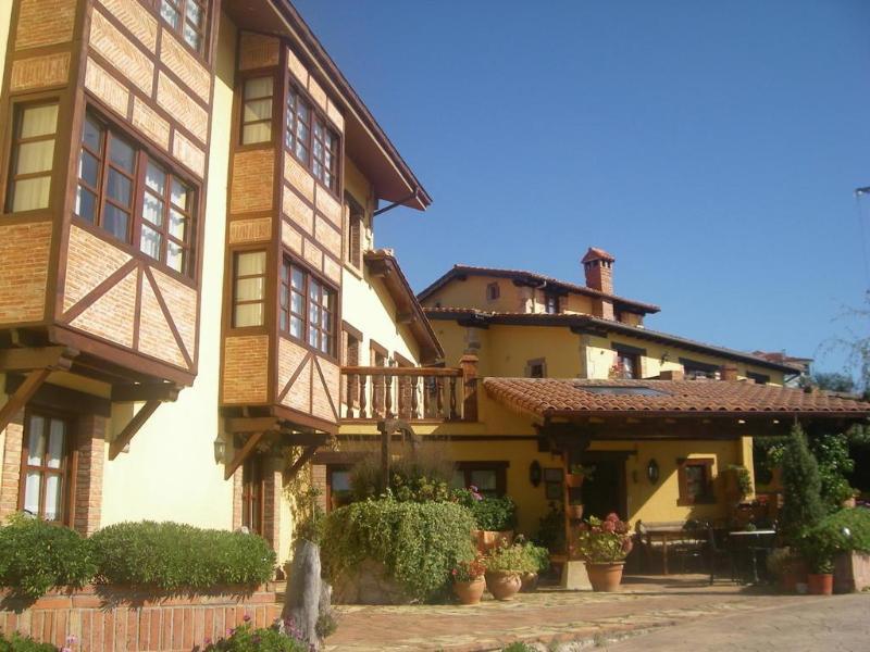 Hotel La Solana Montanesa à Comillas Extérieur photo
